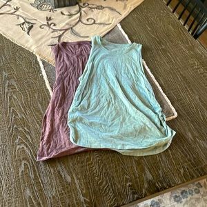 2 Pack Lululemon Tank Tops